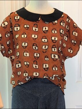 Fun2Fun Brown Lock Pattern Peter Pan Collar Blouse